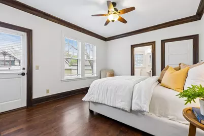 2204 W Lake Of The Isles Parkway, Minneapolis, MN 55405 - Photo 25