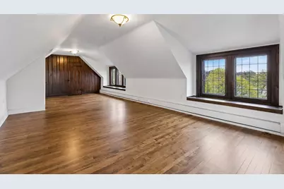 2204 W Lake Of The Isles Parkway, Minneapolis, MN 55405 - Photo 31