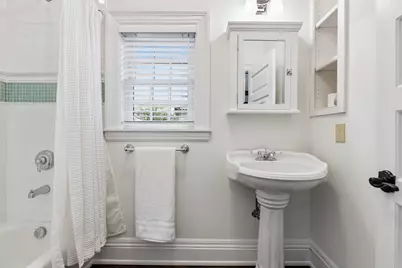 2204 W Lake Of The Isles Parkway, Minneapolis, MN 55405 - Photo 27