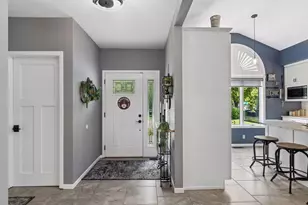 2041 Oakridge St, Saint Paul, MN 55119 - Photo 19