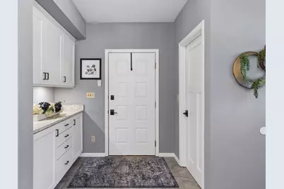 2041 Oakridge Street, Saint Paul, MN 55119 - Photo 21