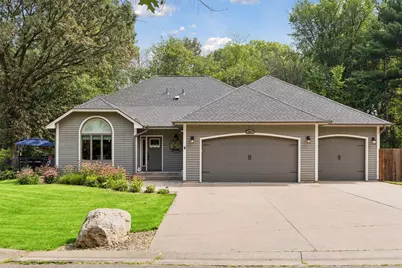 2041 Oakridge Street, Saint Paul, MN 55119 - Photo 3