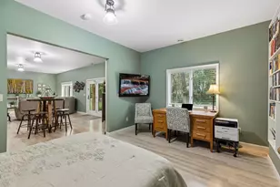 2041 Oakridge St, Saint Paul, MN 55119 - Photo 43