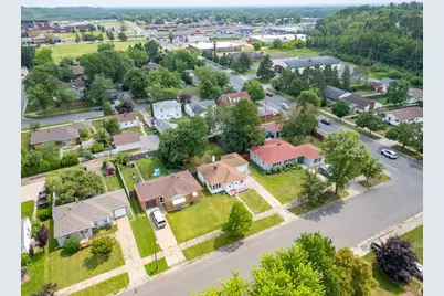 2434 9th Avenue E, Hibbing, MN 55746 - Photo 23