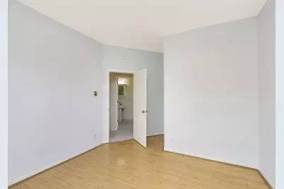 2421 Emerson Avenue S #107, Minneapolis, MN 55405 - Photo 27