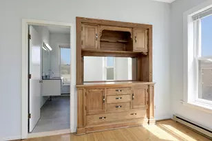 2421 Emerson Ave S, Minneapolis, MN 55405 - Photo 11