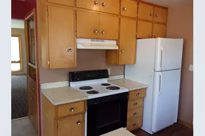 218 E 2nd Street, Blue Earth, MN 56013 - Photo 3
