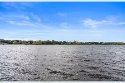 902 Hyacinth Ave E, Saint Paul, MN 55106 - Photo 21