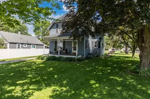210 W Summit Ave, Ellsworth, WI 54011 - Photo 3