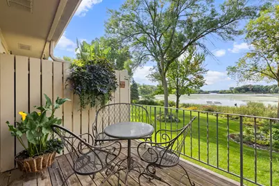 1297 Black Oaks Court N, Plymouth, MN 55447 - Photo 11