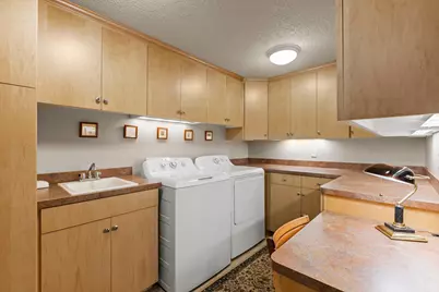 1297 Black Oaks Court N, Plymouth, MN 55447 - Photo 37