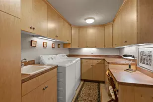 1297 Black Oaks Ct N, Plymouth, MN 55447 - Photo 37