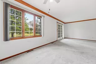 1063 Duckwood Dr, Eagan, MN 55123 - Photo 13