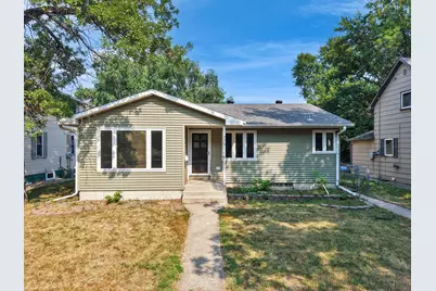 326 11th Street N, Breckenridge, MN 56520 - Photo 1