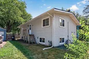 2280 Shryer Ave E, North Saint Paul, MN 55109 - Photo 23