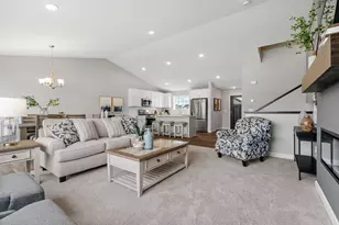 612 Grouse Way, New Richmond, WI 54017 - Photo 5