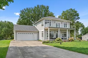 32297 Lakeview Dr, Lake City, MN 55041 - Photo 3