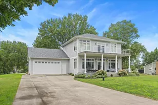 32297 Lakeview Dr, Lake City, MN 55041 - Photo 11