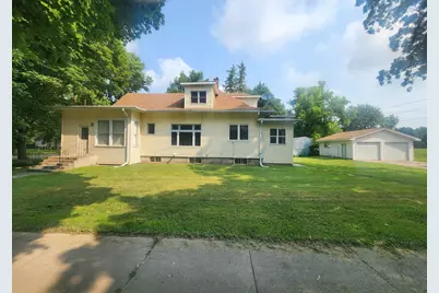 120 Park Avenue W, Renville, MN 56284 - Photo 1