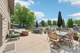 2318 Friendship Ln, Burnsville, MN 55337 - Photo 35