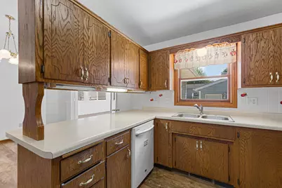 2114 51st Street NW, Rochester, MN 55901 - Photo 17
