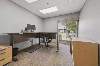 2575 Hamline Avenue N #E, Roseville, MN 55113 - Photo 11