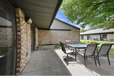 2575 Hamline Avenue N #E, Roseville, MN 55113 - Photo 15