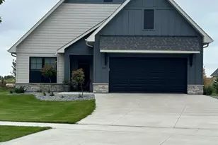 2240 Sydney Ln, Hudson, WI 54016 - Photo 3