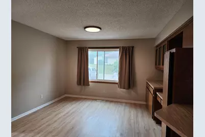 2860-2862 Wheeler Street N, Roseville, MN 55113 - Photo 3