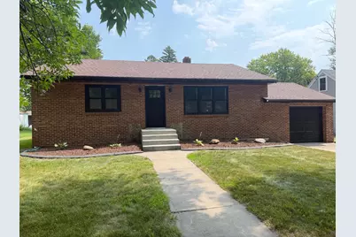 213 7th Avenue SE, Elbow Lake, MN 56531 - Photo 1