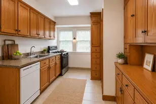 1720 Rollins Ave SE, Minneapolis, MN 55414 - Photo 5
