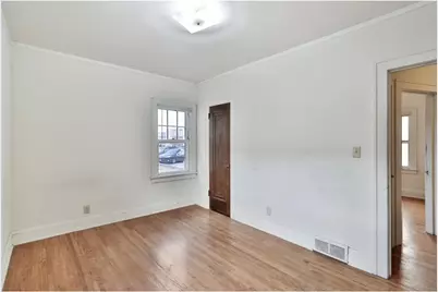 1720 Rollins Avenue SE, Minneapolis, MN 55414 - Photo 9