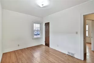 1720 Rollins Ave SE, Minneapolis, MN 55414 - Photo 9