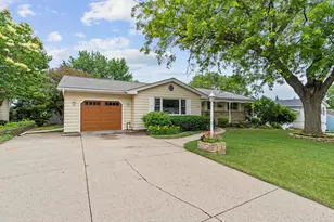 137 Atwood Dr, Mankato, MN 56001 - Photo 47