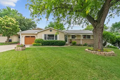 137 Atwood Drive, Mankato, MN 56001 - Photo 1