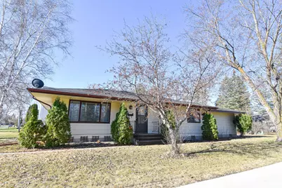 245 Kneale Avenue N, Thief River Falls, MN 56701 - Photo 1