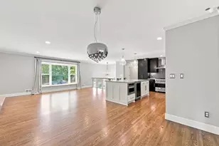 6616 Hillside Ln, Edina, MN 55439 - Photo 7