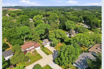6616 Hillside Lane, Edina, MN 55439 - Photo 35