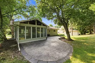 6616 Hillside Ln, Edina, MN 55439 - Photo 33
