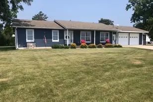 525 Co Rd 8, Fountain, MN 55935 - Photo 1