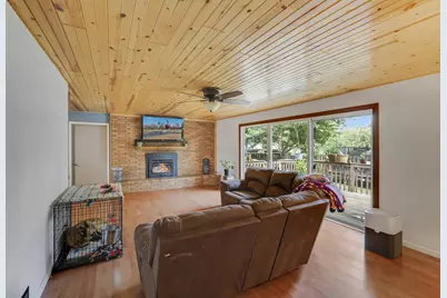 2735 18th Avenue E, North Saint Paul, MN 55109 - Photo 11