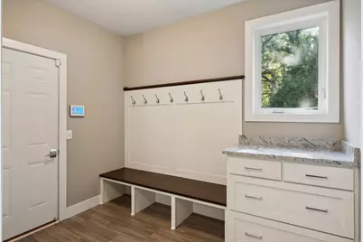 6212 Ewing Avenue S, Edina, MN 55410 - Photo 19