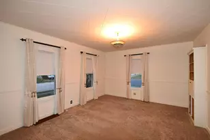 196 Mill St, Zumbrota, MN 55992 - Photo 13