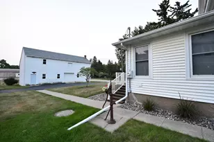 196 Mill St, Zumbrota, MN 55992 - Photo 3