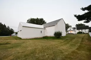 196 Mill St, Zumbrota, MN 55992 - Photo 5