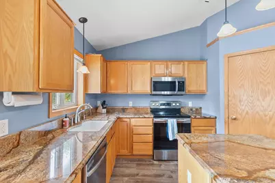 15712 Crocus Avenue W, Rosemount, MN 55068 - Photo 5