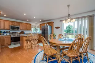 1007 Crystal Lake Dr, Lake Crystal, MN 56055 - Photo 11