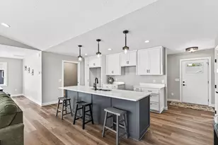 7222 Hawthorne Ct, North Branch, MN 55056 - Photo 3