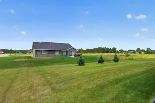 7222 Hawthorne Ct, North Branch, MN 55056 - Photo 23