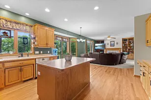 1484 Riverbluff Dr, Hastings, MN 55033 - Photo 19
